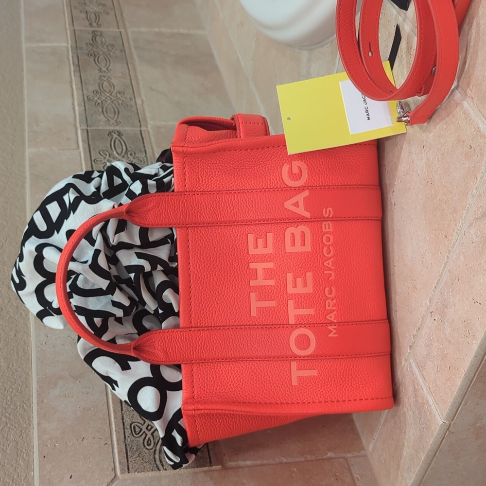The Tote Bag Marc Jacobs Electric Orange Leather Small